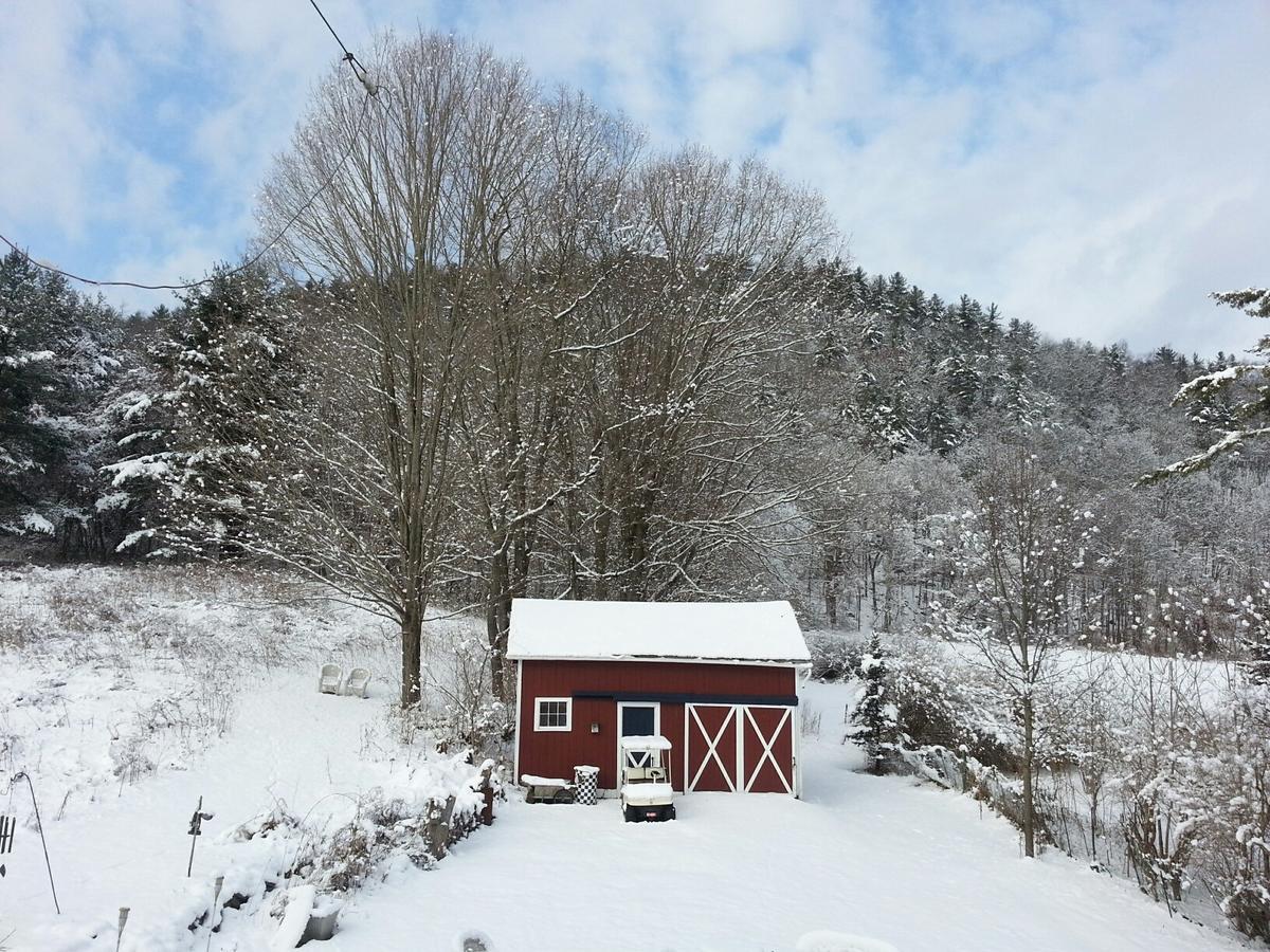 A Meadow House Bed and Breakfast Lakeville Buitenkant foto